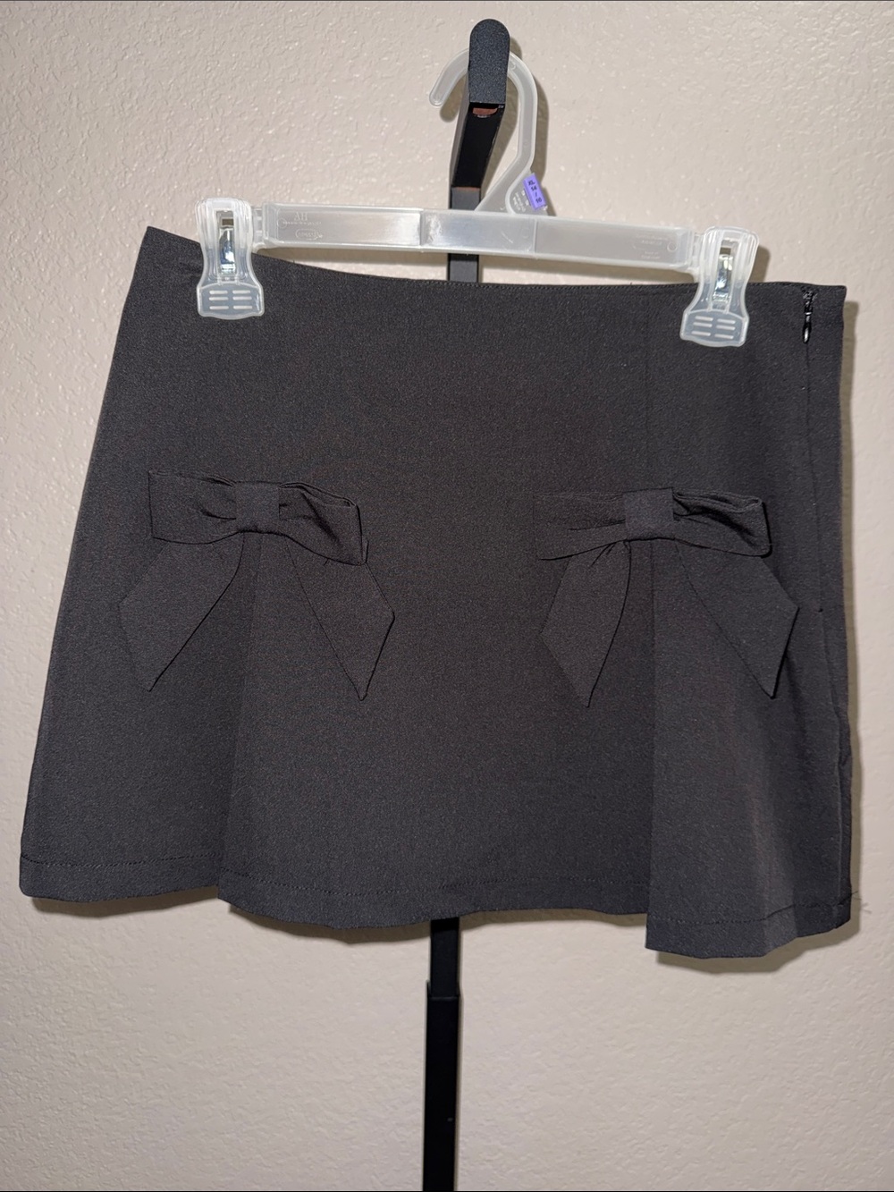 Alter’d State Black Bow Accent Skort Medium